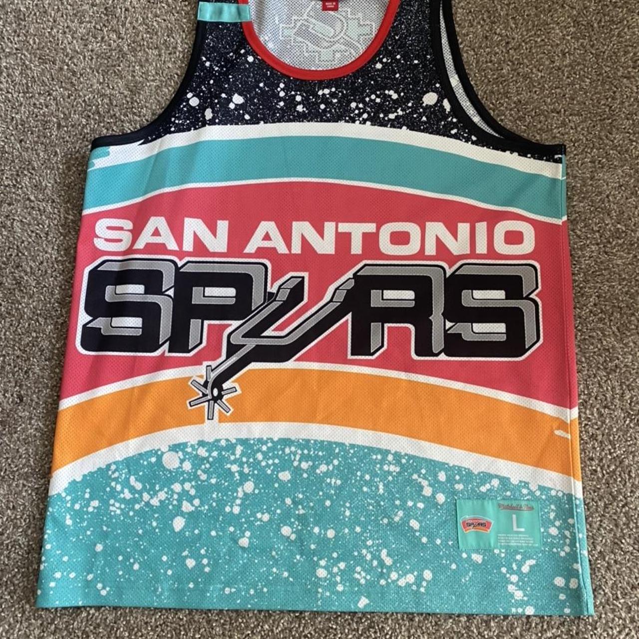 Mitchell & Ness San Antonio Spurs - Depop