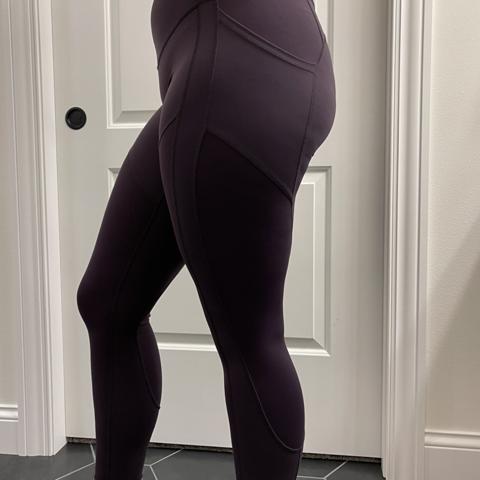 Lululemon Leggings XS. Sorry for bad lighting purple - Depop