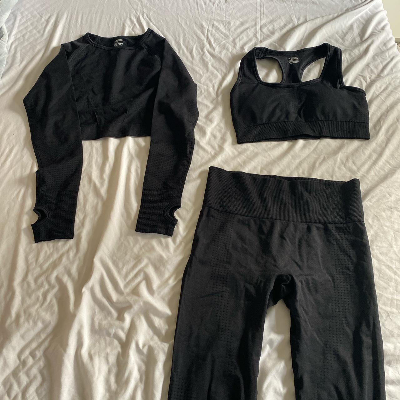 black 3 piece gym set - Depop