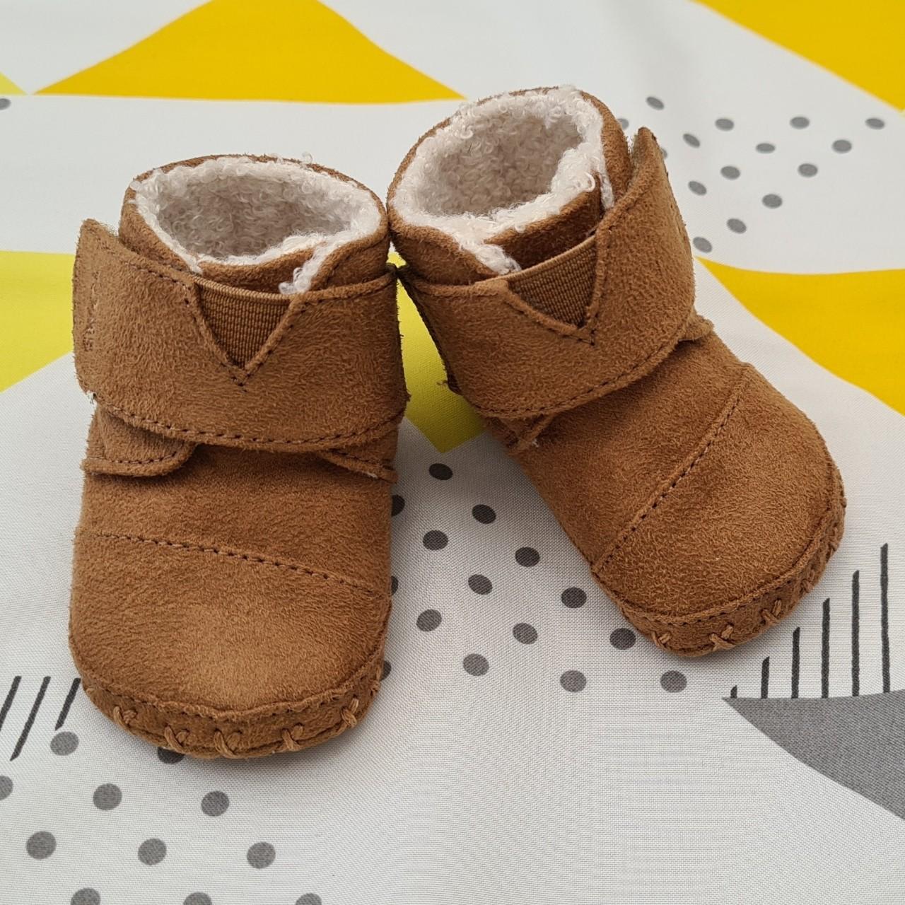 Toms deals baby boots