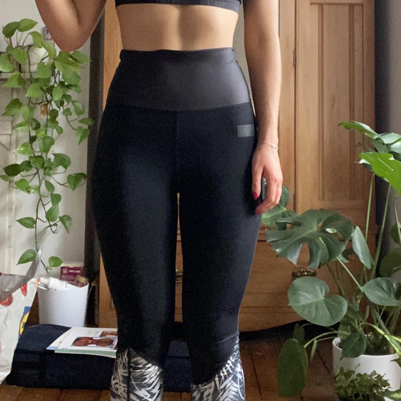 most flattering gym leggings