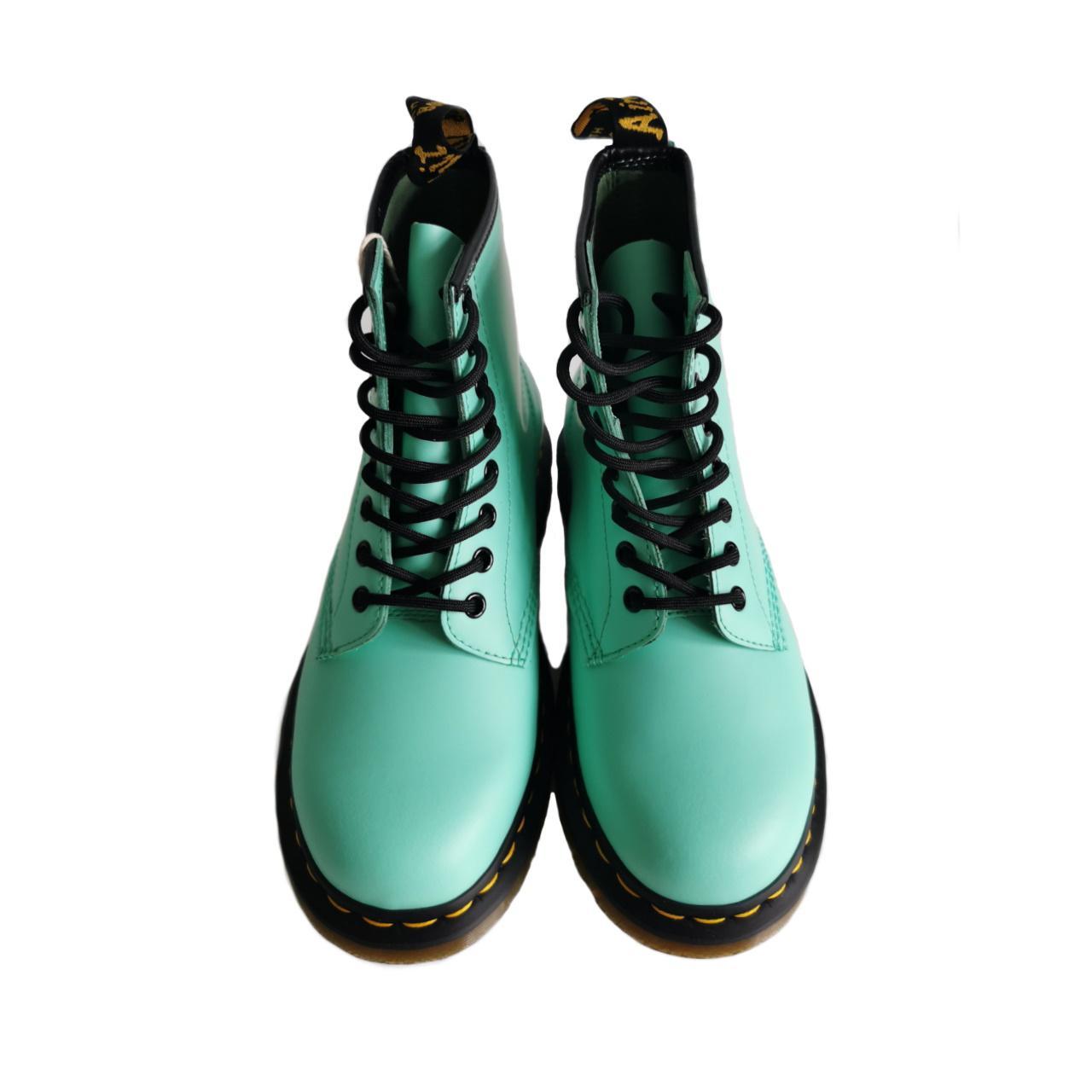 Peppermint green dr sales martens