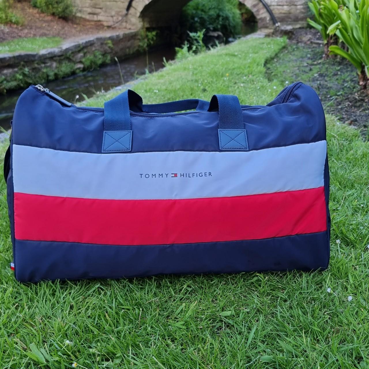 Hilfiger weekender bag hot sale