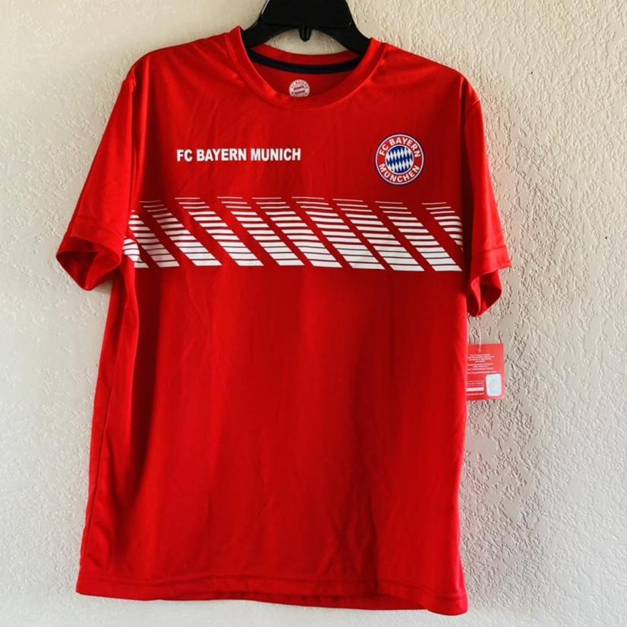 FC Bayern Munchen Tee Shirt. - Red Men's Size L New... - Depop