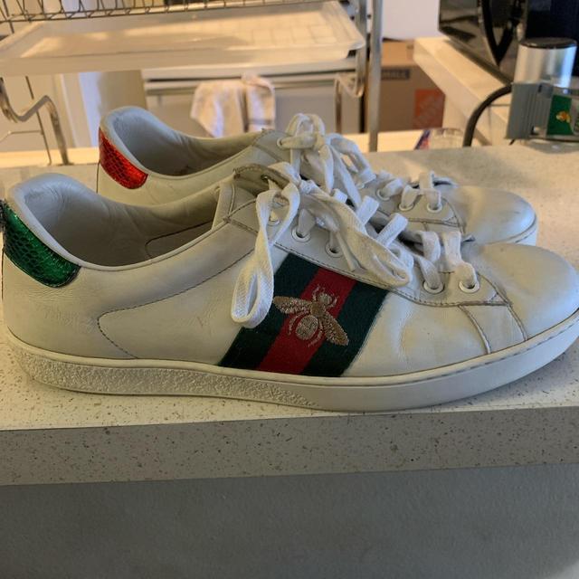 gucci wasp trainers