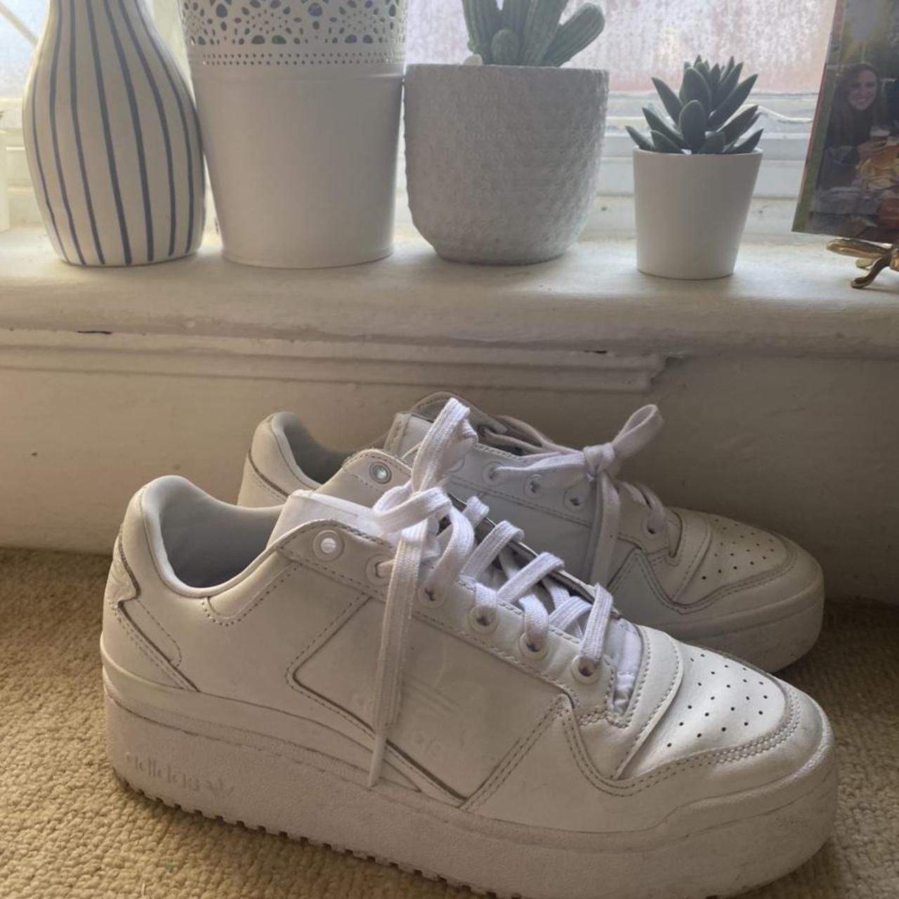 white trainers 6.5