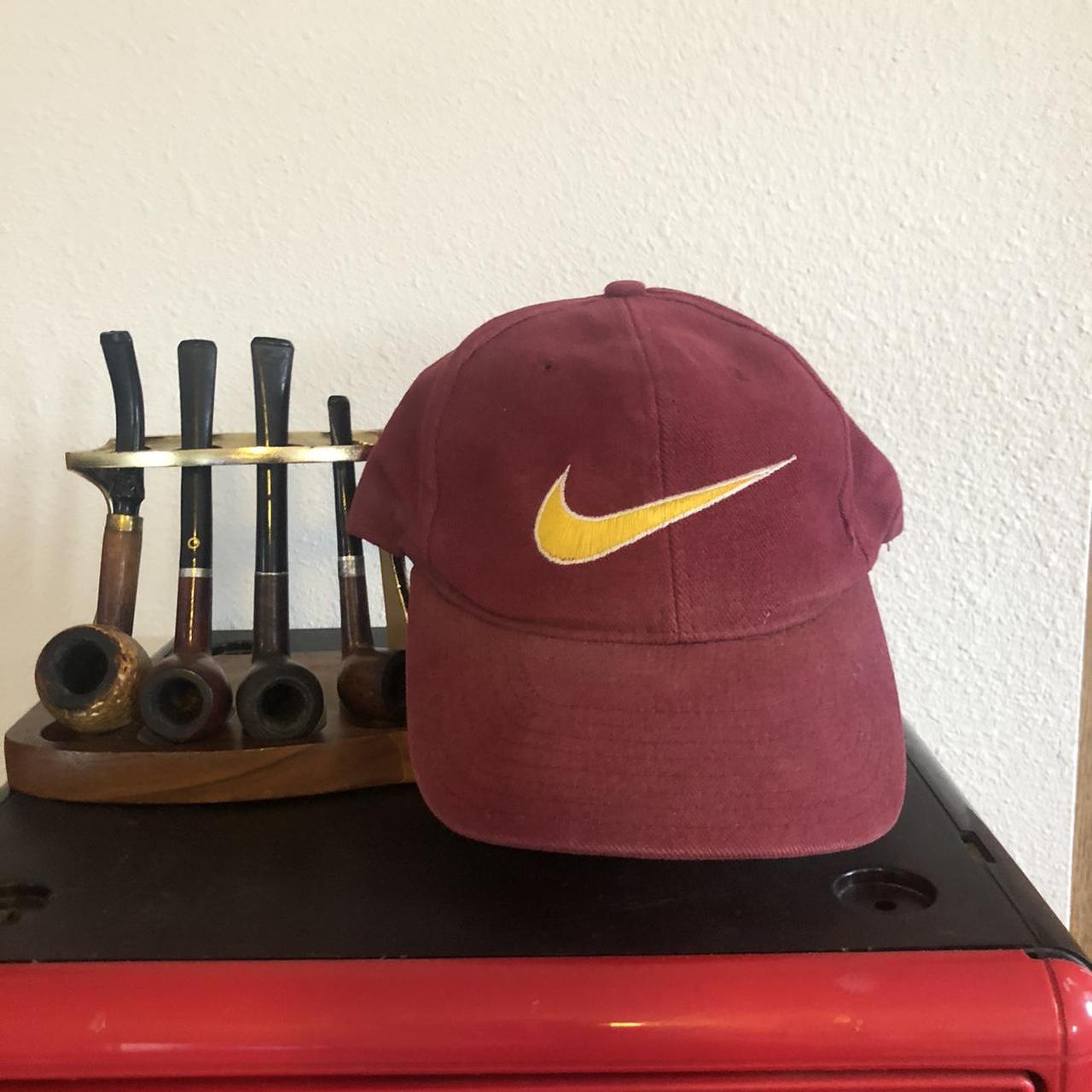 nike hat with gold check