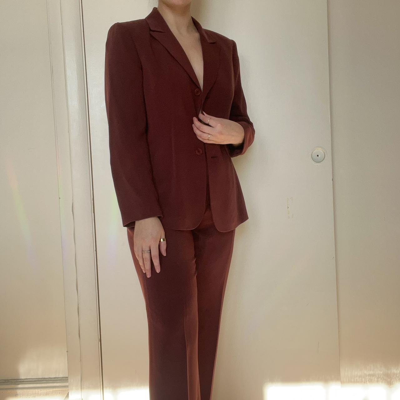 Anne Klein Women's Burgundy Suit Depop