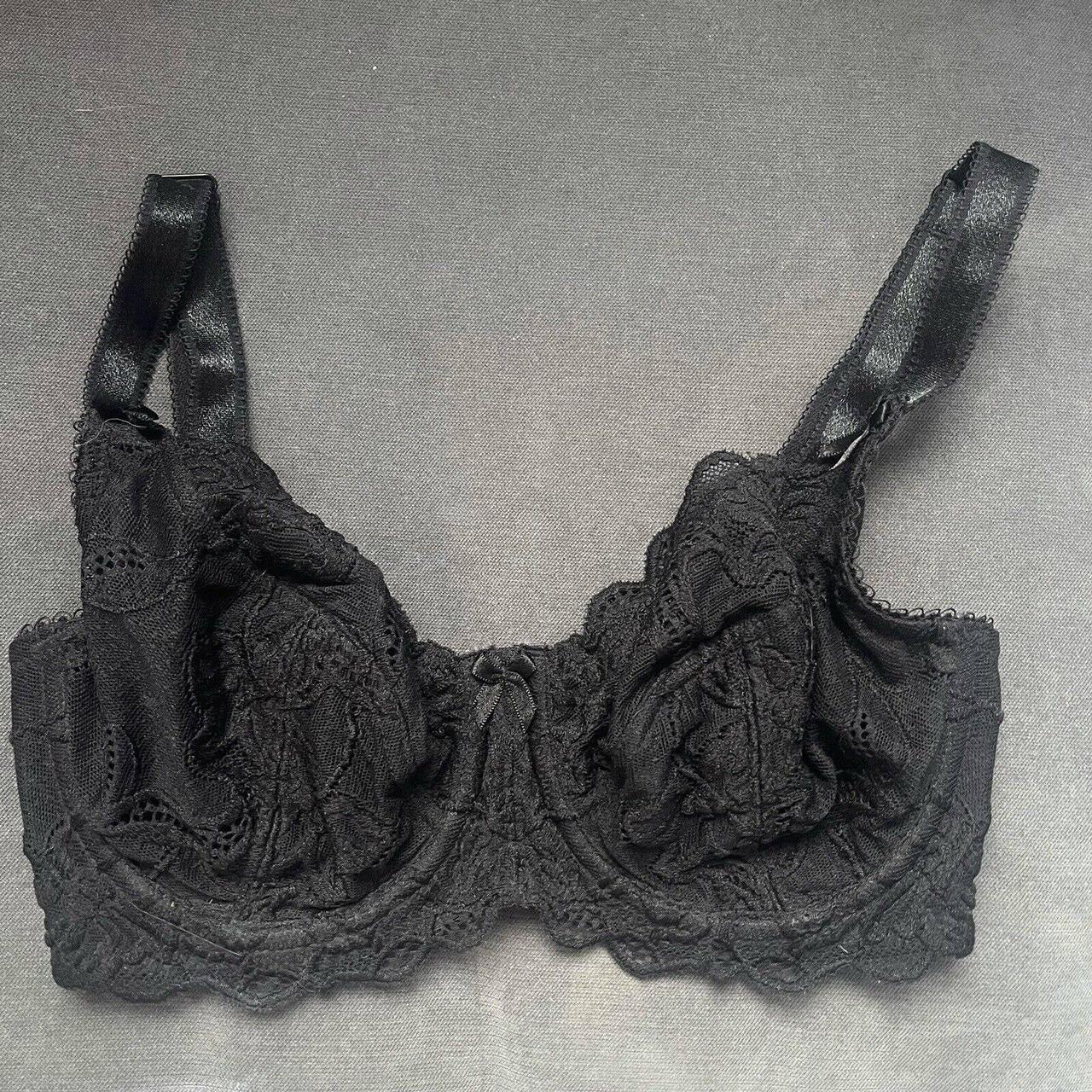 Product Image 1 - Women's Figleaves Bra
Size US/UK 30E
Black
Floral