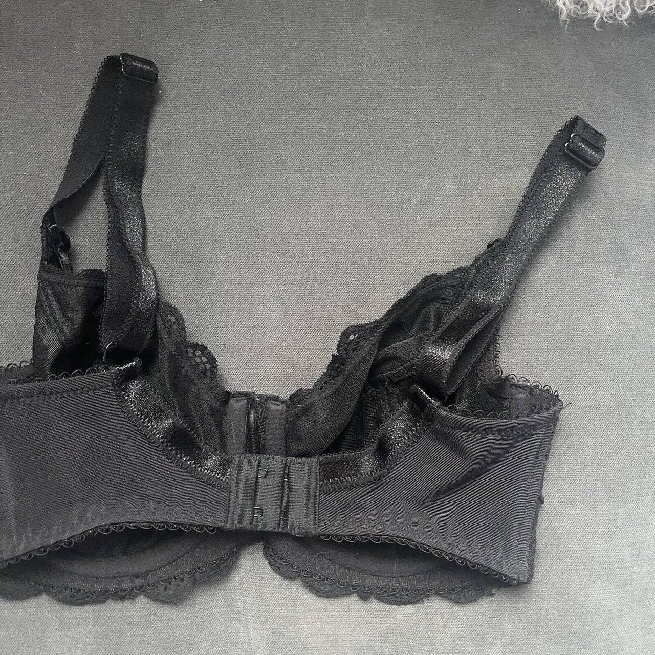 Product Image 3 - Women's Figleaves Bra
Size US/UK 30E
Black
Floral