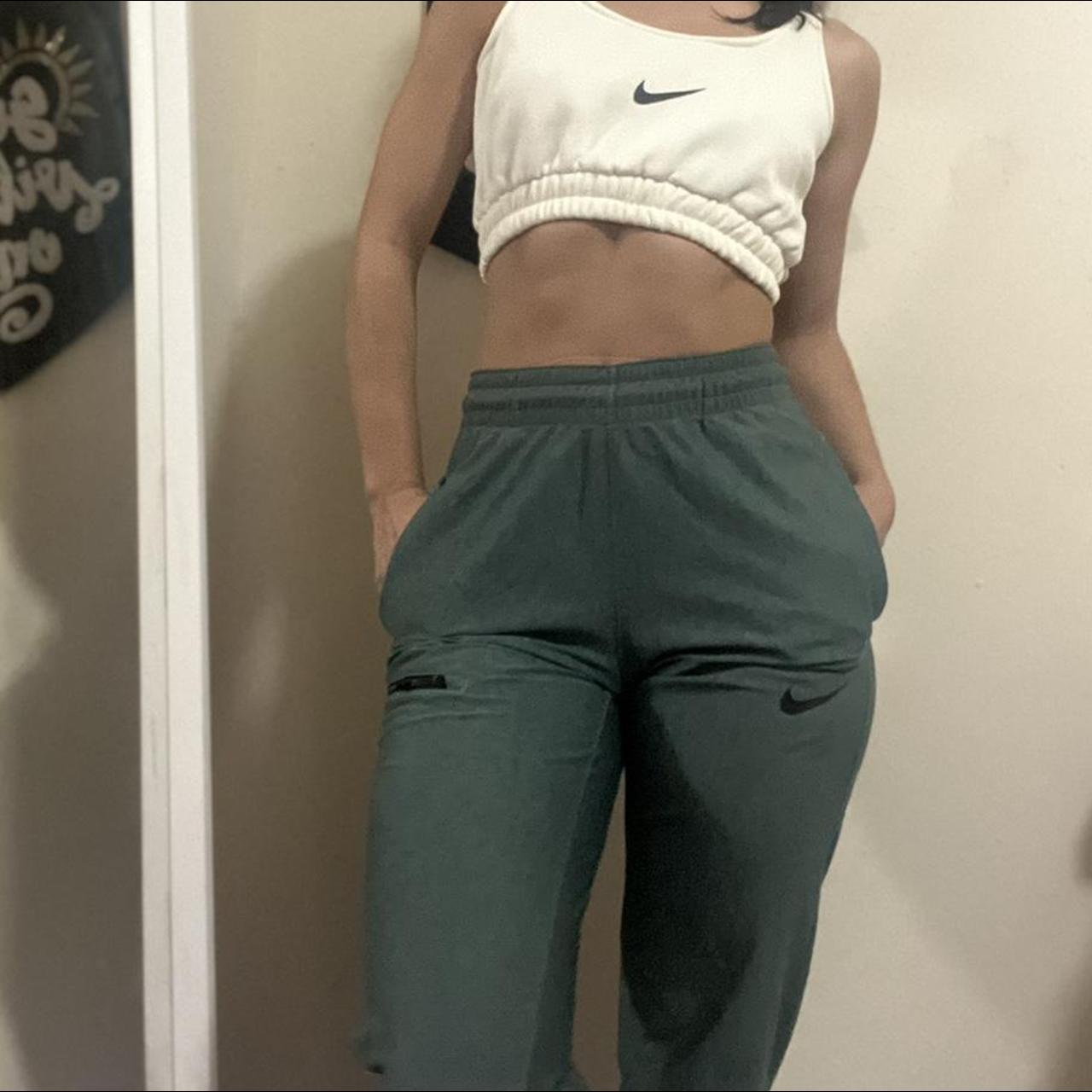 Nike sweatpants joggers Womens small Pistachio green - Depop