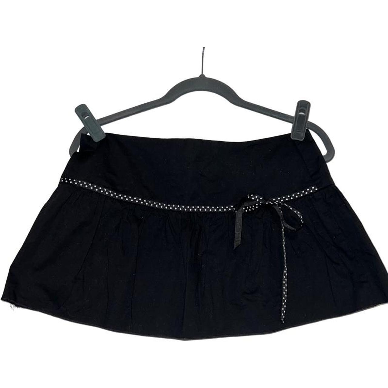 vintage-black-mini-skirt-n-this-cute-black-mini-skirt-depop