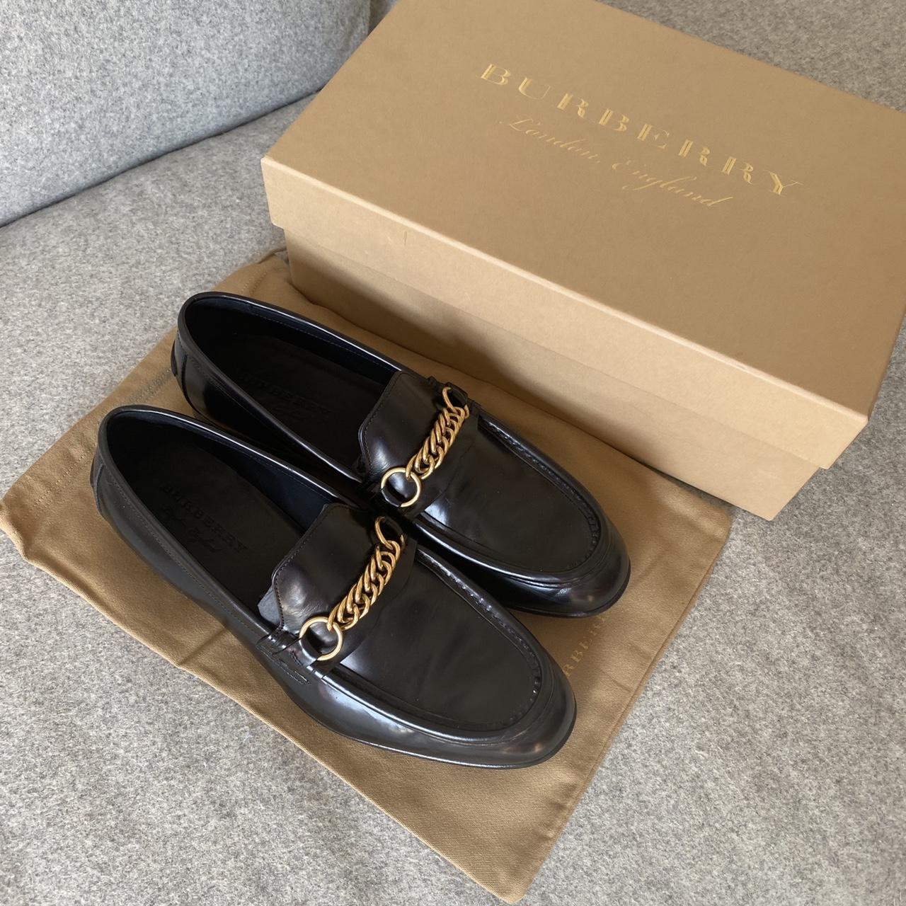 Burberry chain sale loafers