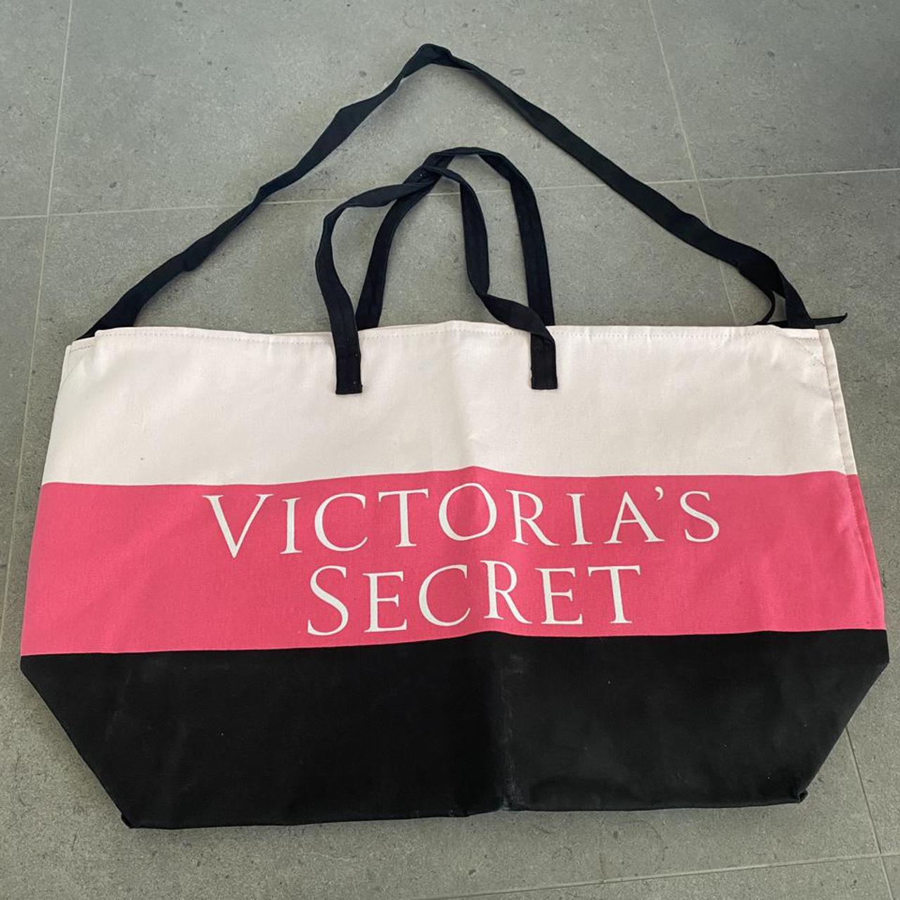 Victoria’s Secret beach bag - never used!!... - Depop