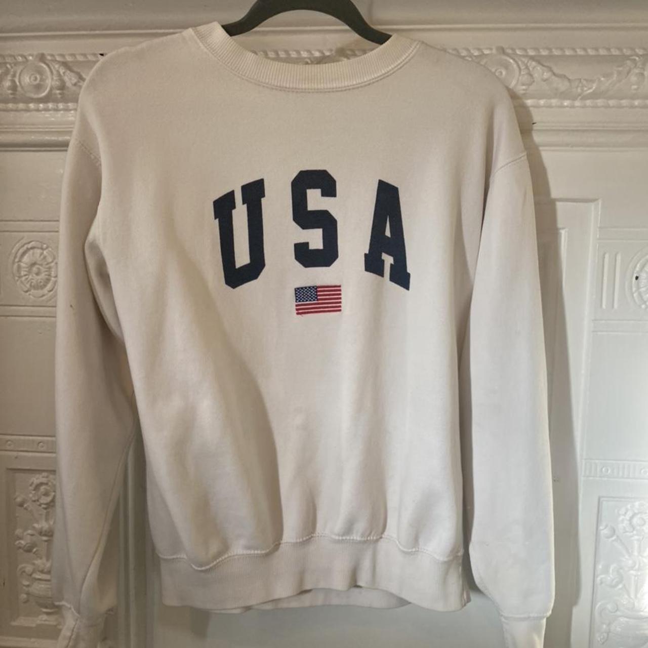 Amazing Brandy Melville USA 🇺🇸 jumper. So comfy and a... Depop