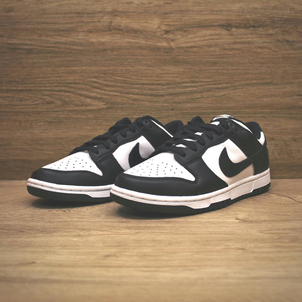 Nike Dunk Low Black And White Men Mai indossate -... - Depop