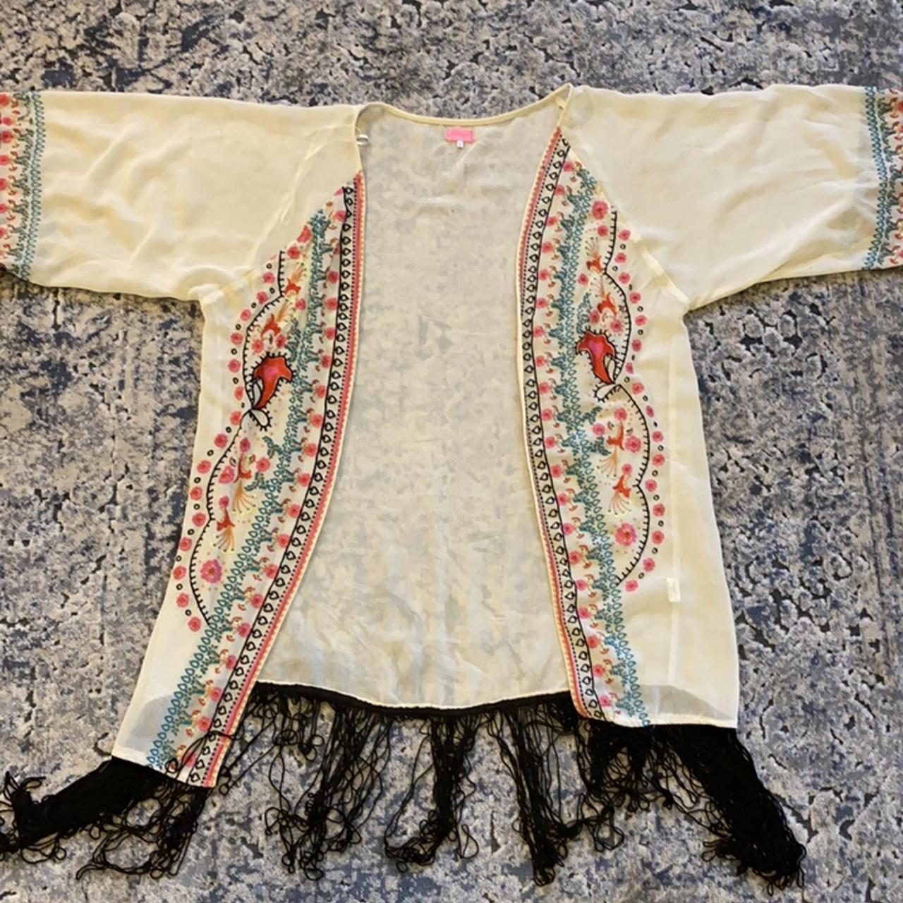 River Island Women's Cream and Tan Coverups Depop