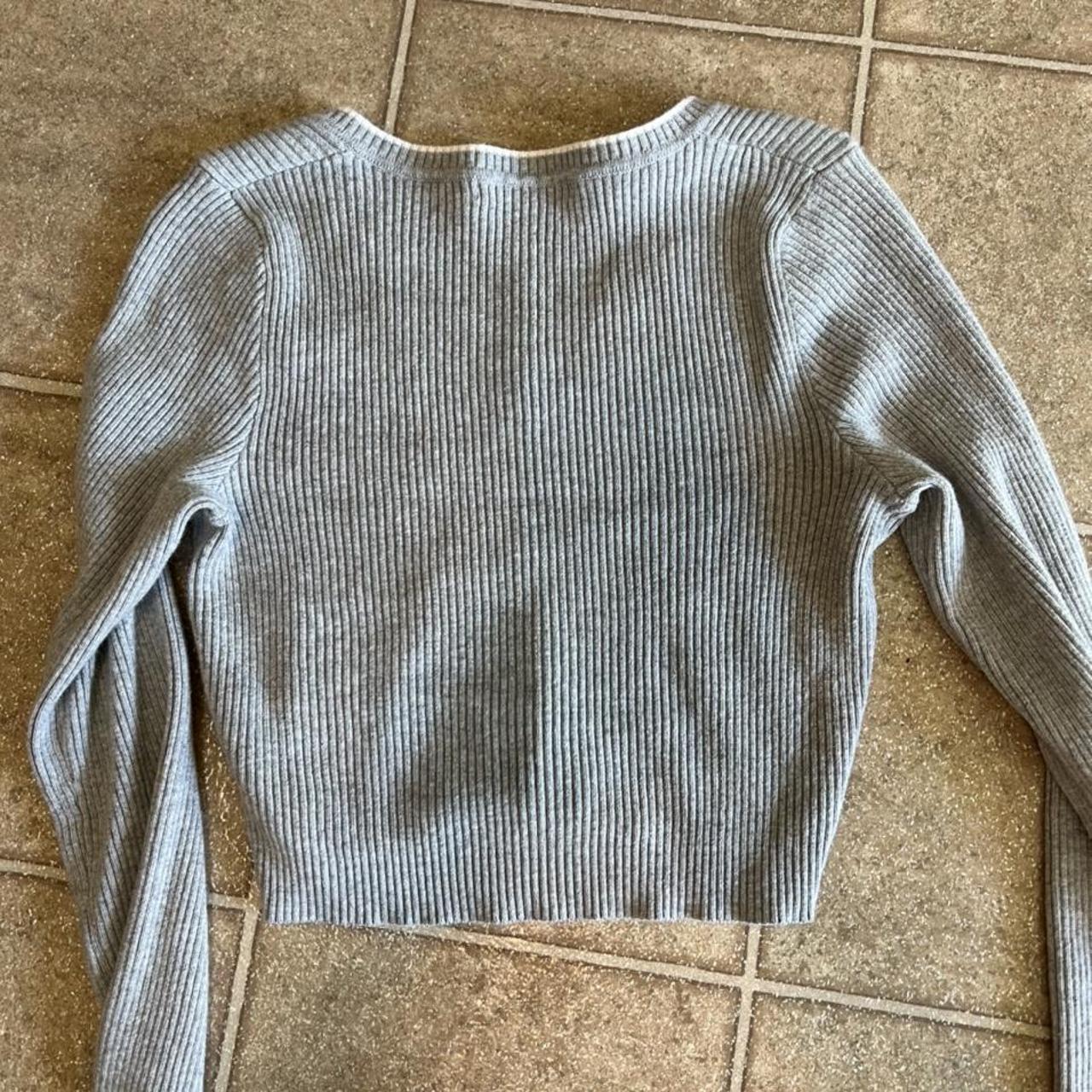 brandy melville cropped sweater! fits an xs or a... - Depop