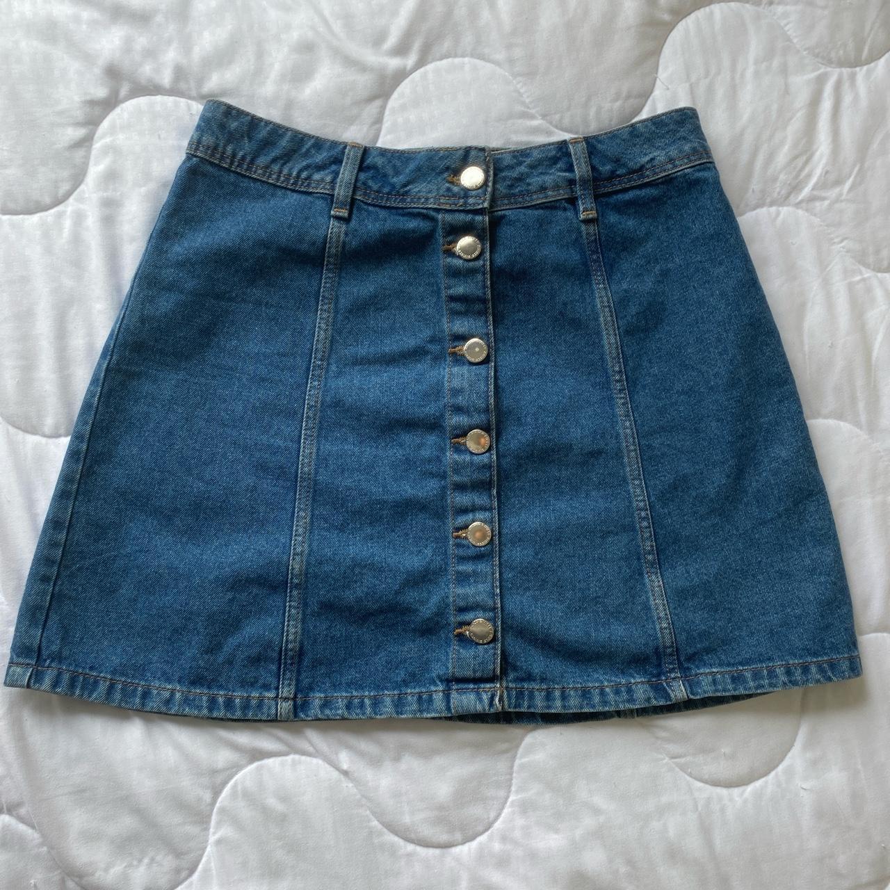 H&M Blue Jean button-down skirt #H&M #skirt - Depop