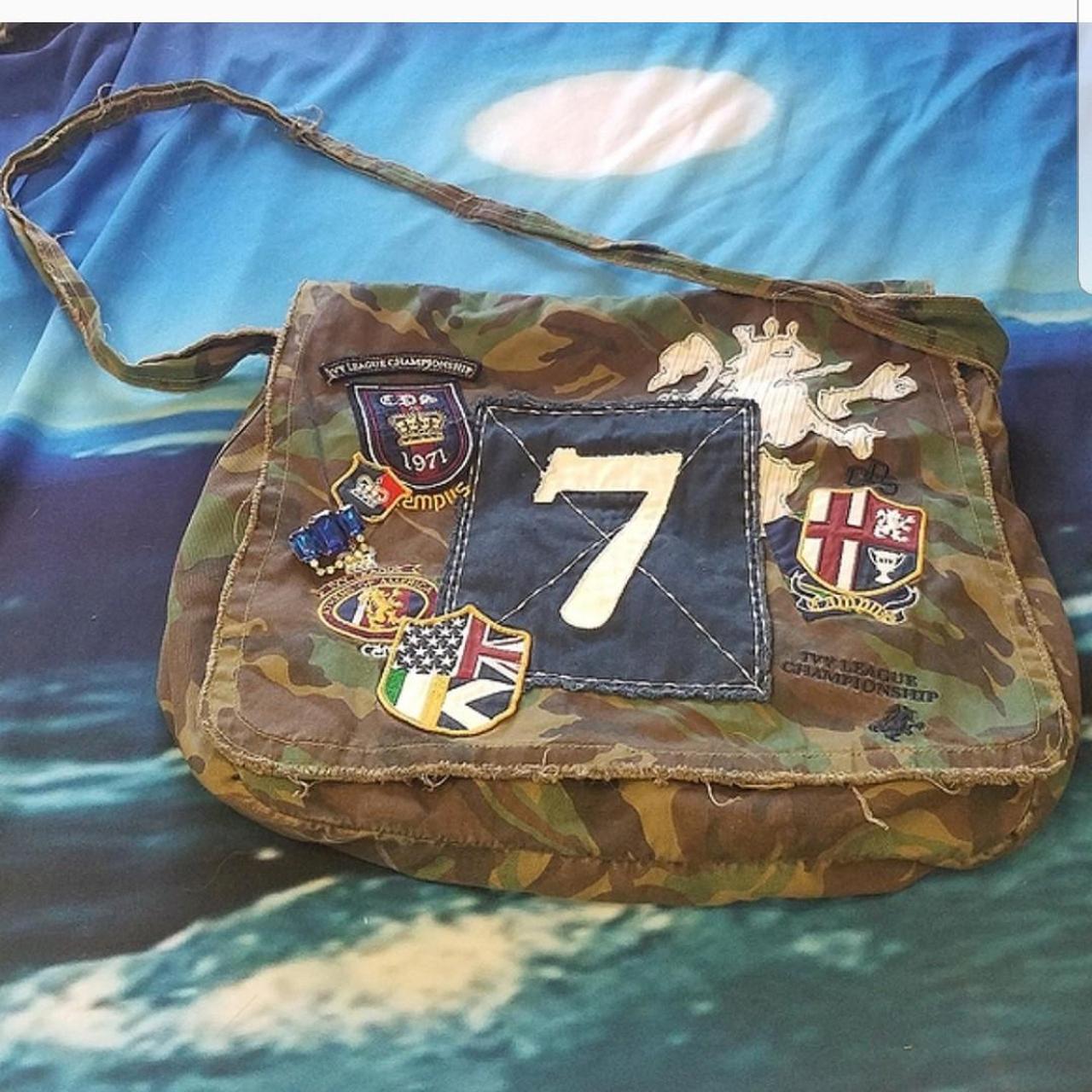 Y2K Camo Messenger Bag 90s - early 2000s vintage - Depop