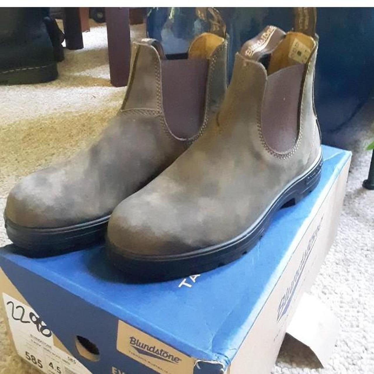 depop blundstone