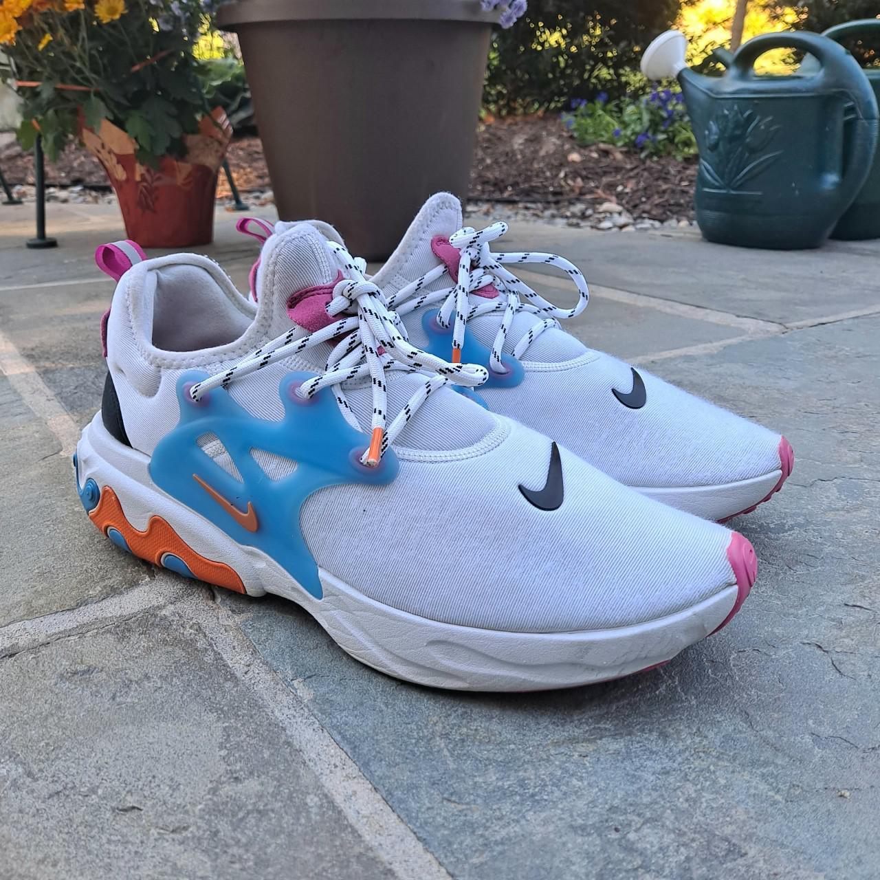 very nike react