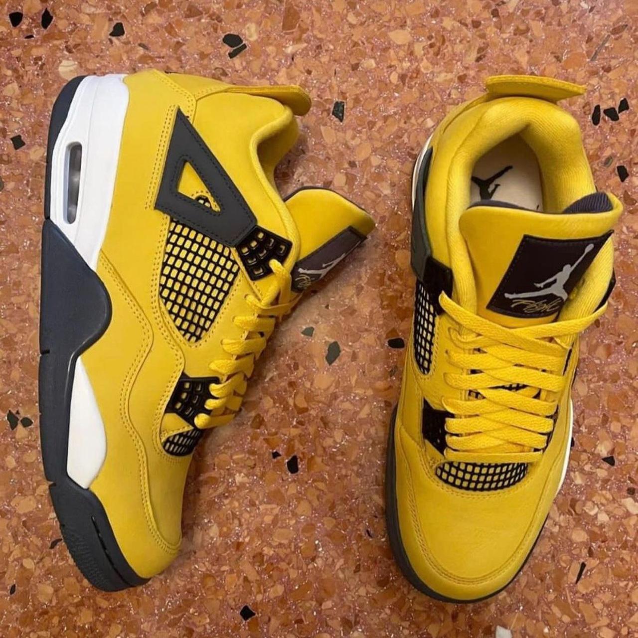 Jordan Men's Yellow and Black Footwear Depop