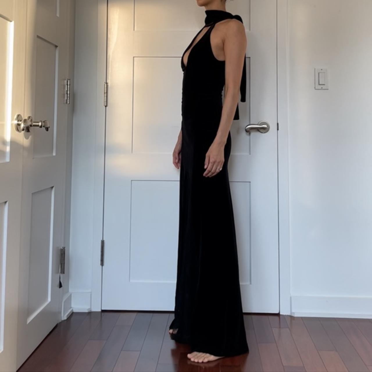Beautiful Nicholas evening gown Fabric is velvet Depop Beautiful Nicholas evening gown Fabric is velvet Depop