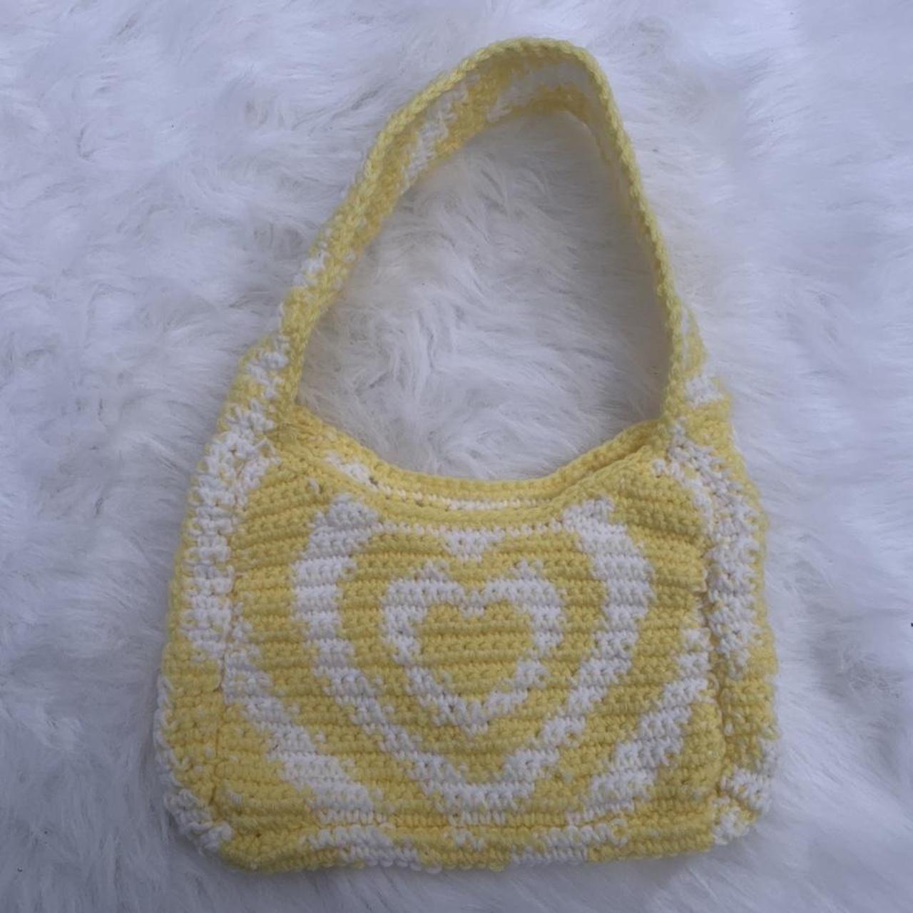 Yellow & white Crochet Powerpuff girls heart purse - Depop