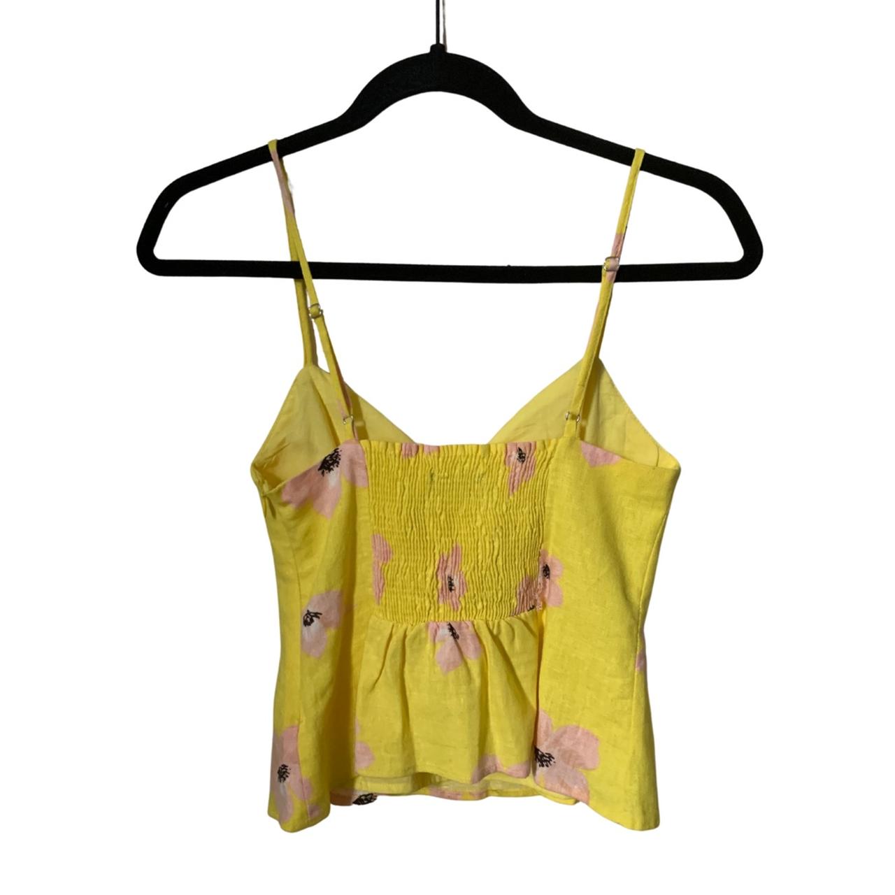 Looking for a stylish top! Great for summer! This... Depop