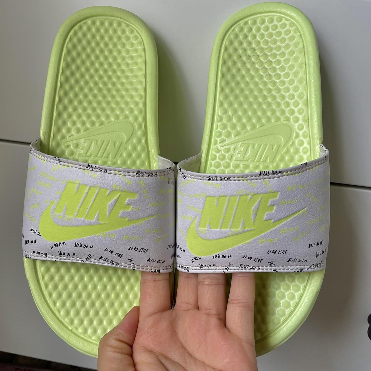 nike glow in the dark slides