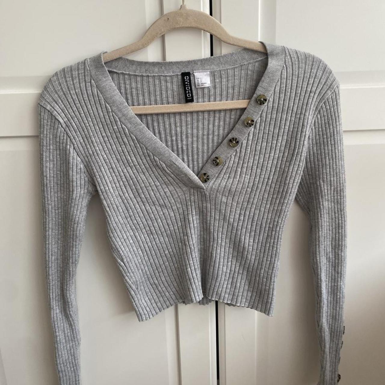 H&M grey ribbed button up top Size small Great... Depop