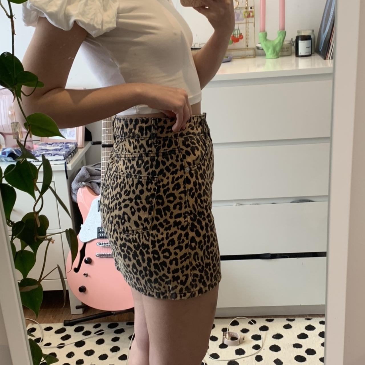 3 Outfits With the Same $75 Leopard Ruffle Skirt: One Casual, One Trendy,  and One for Work