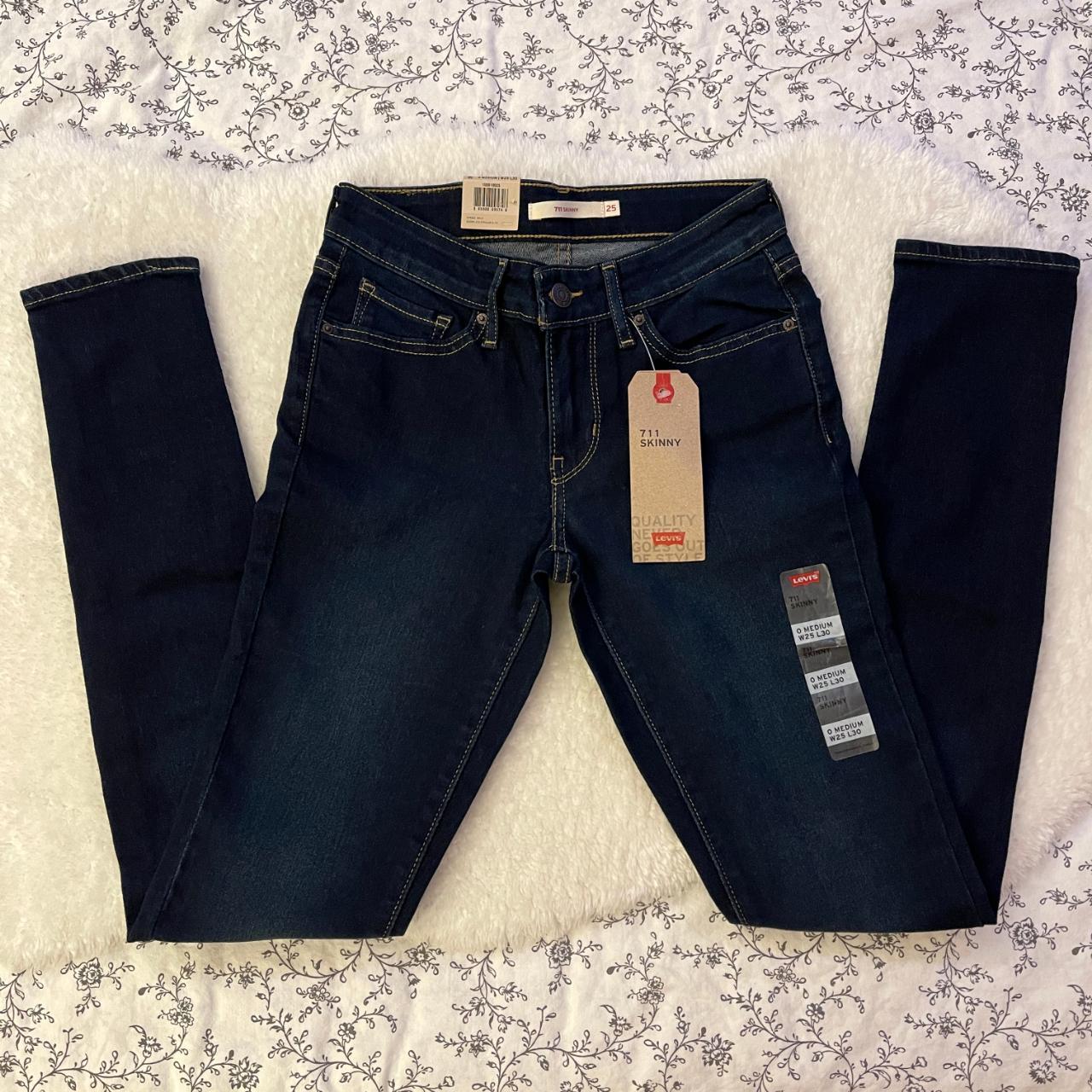 Levi s Skinny Jeans 711 Mid Rise In Indigo Ridge