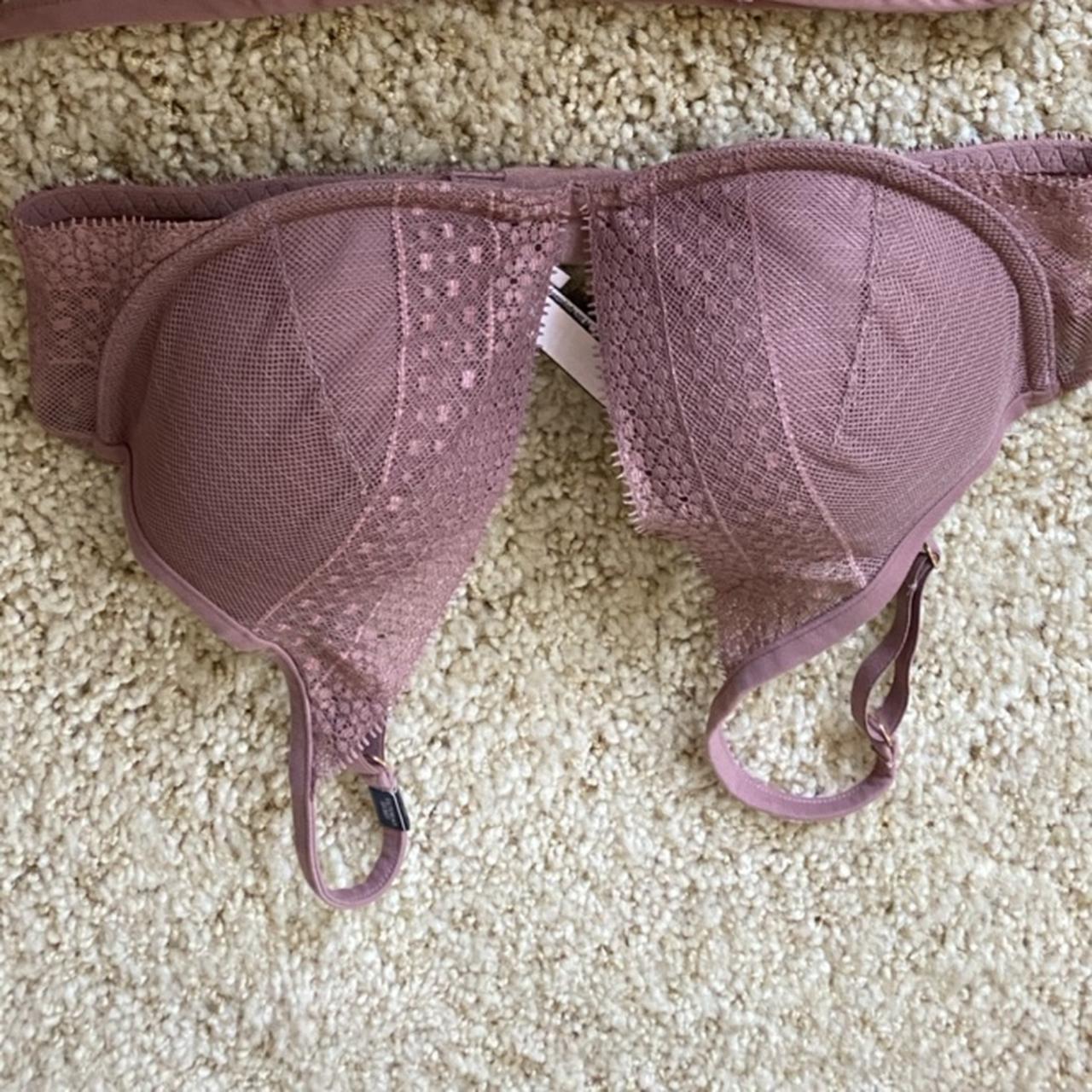 Victoria's Secret Pink lightly lined T-shirt bra in - Depop