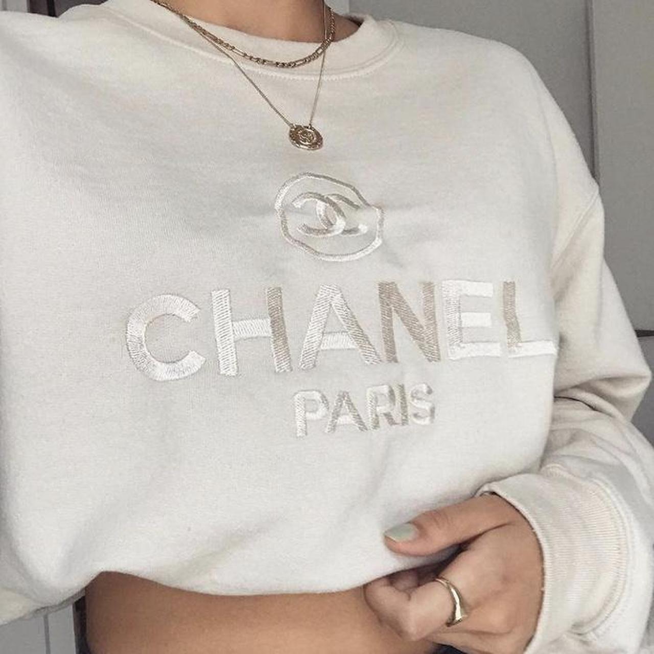 chanel sweatshirt beige