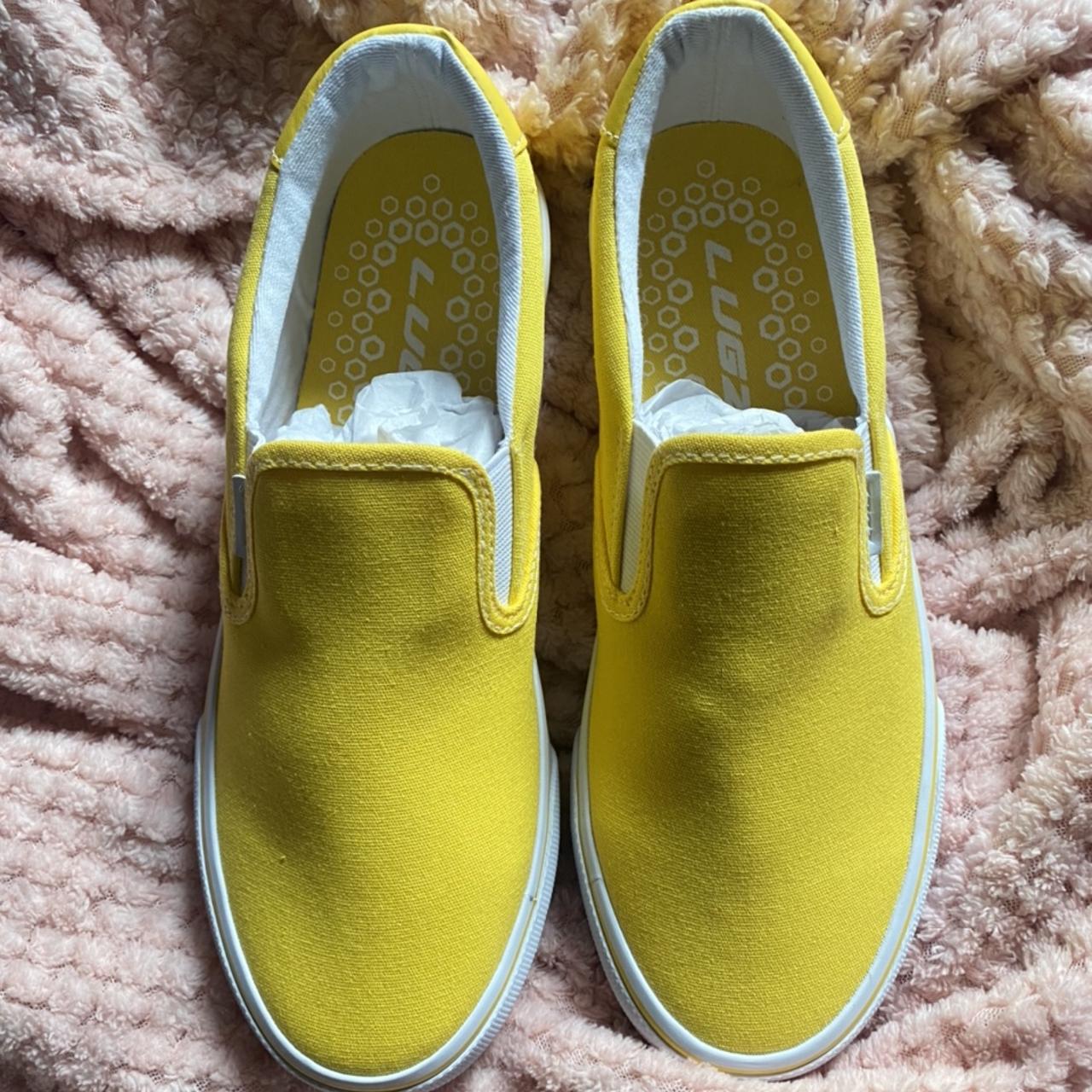 lugz slipons similar to vans, too big for me never... Depop