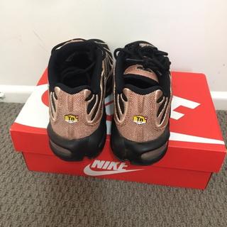 Rose gold deals and black tns