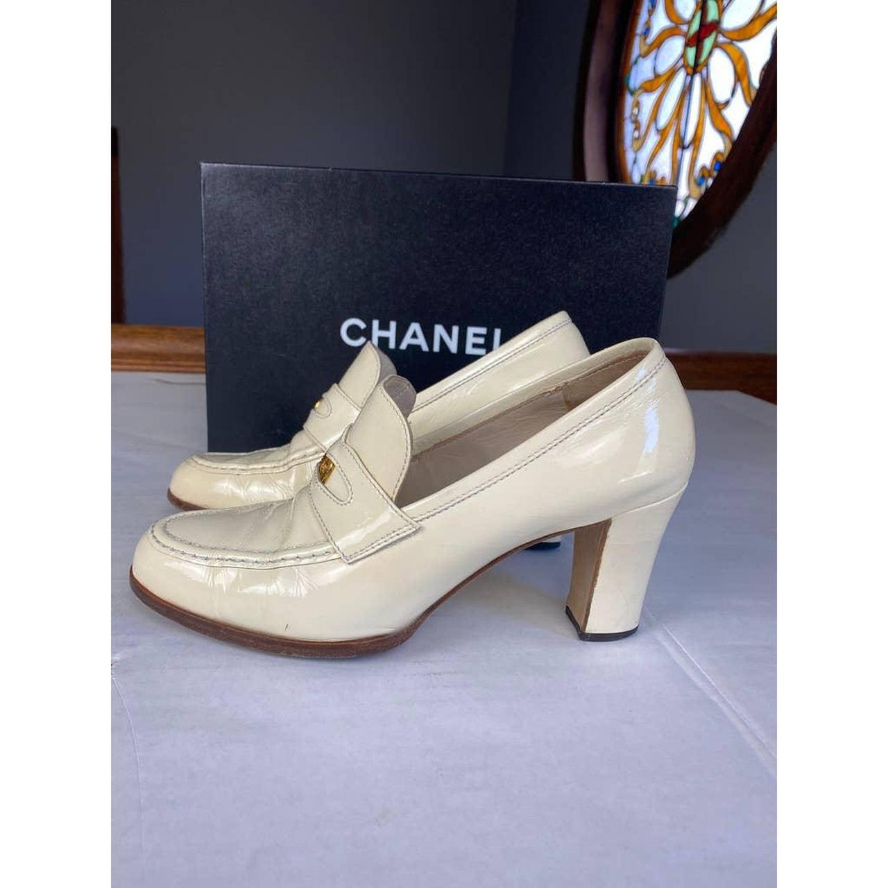 Vintage Chanel Patent Leather Penny Loafer Pumps 95A... - Depop