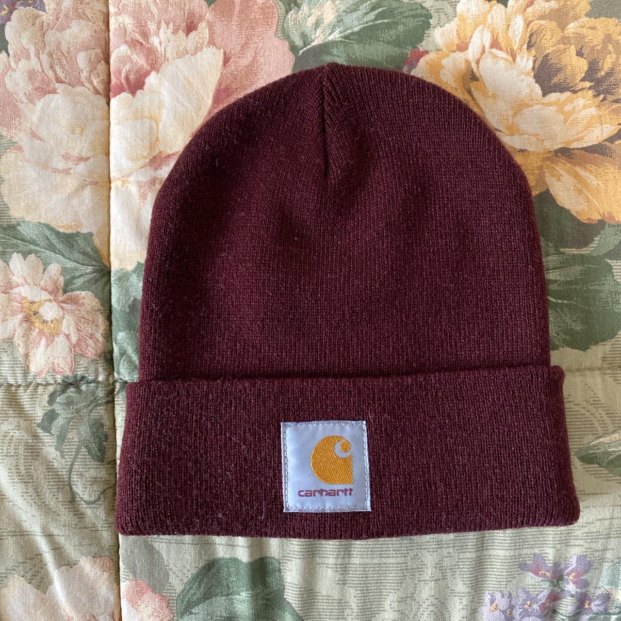 Cappello Bordeaux Carhartt, usato pochissime volte, - Depop