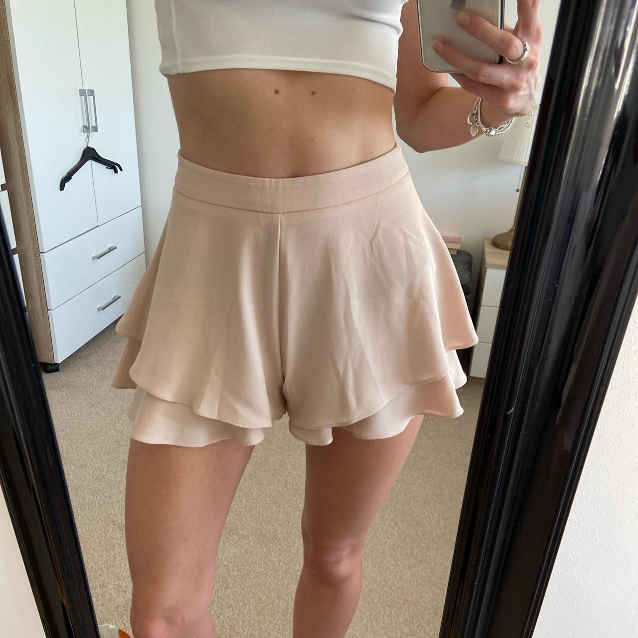 Zara frill sales shorts