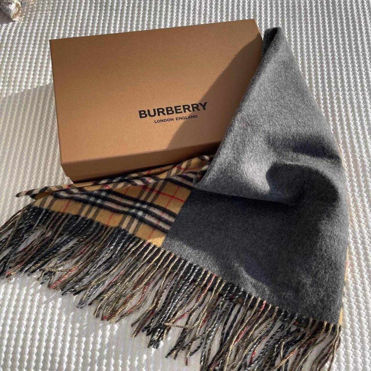 Burberry Women's Scarfwraps Depop