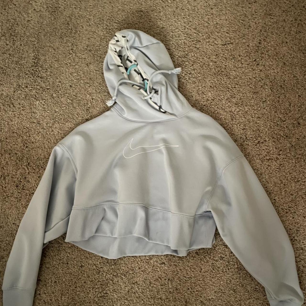 light blue nike cropped hoodie