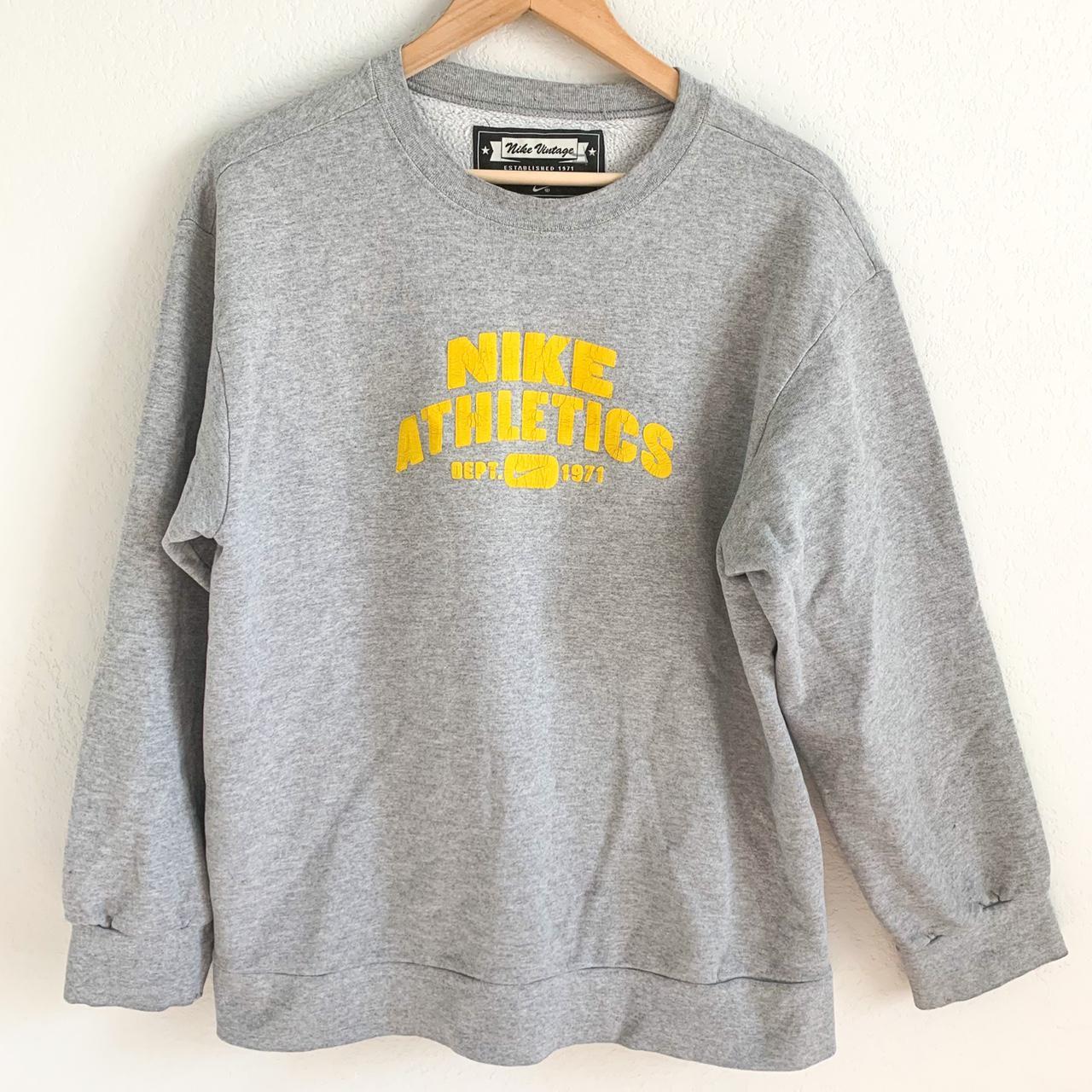 Nike Men's Grey and Yellow Jumper (3)