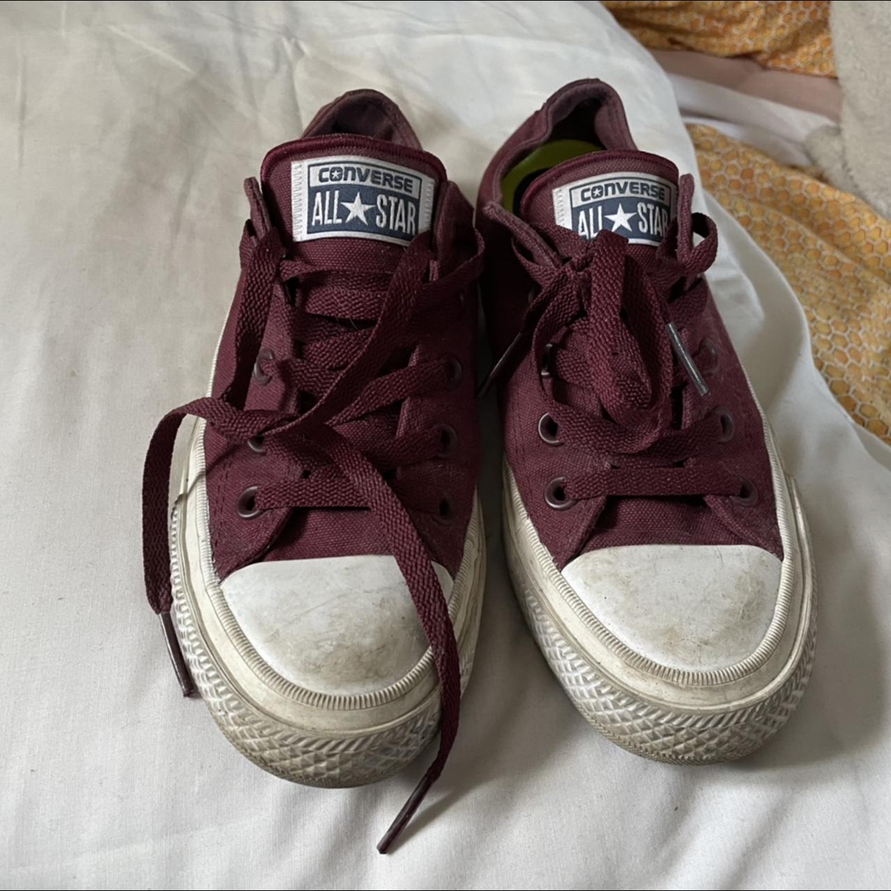 Womens burgundy cheap converse trainers