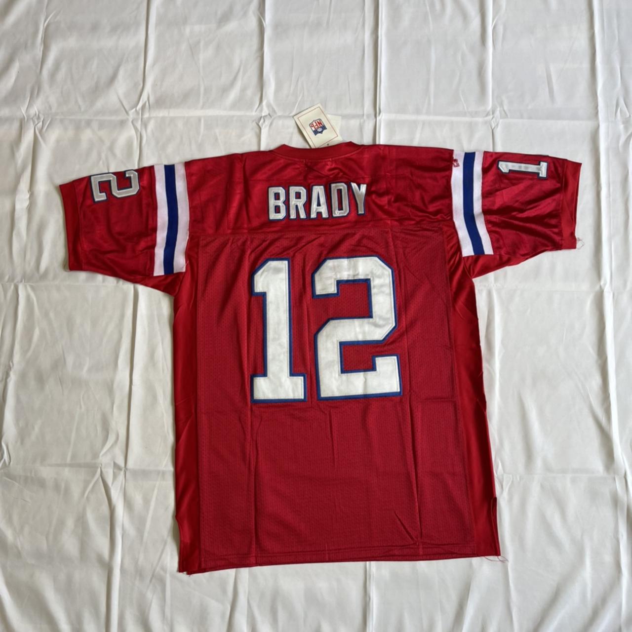 Mitchell & Ness TOM BRADY No. 12 NEW ENGLAND PATRIOTS (Size 50) Football  Jersey