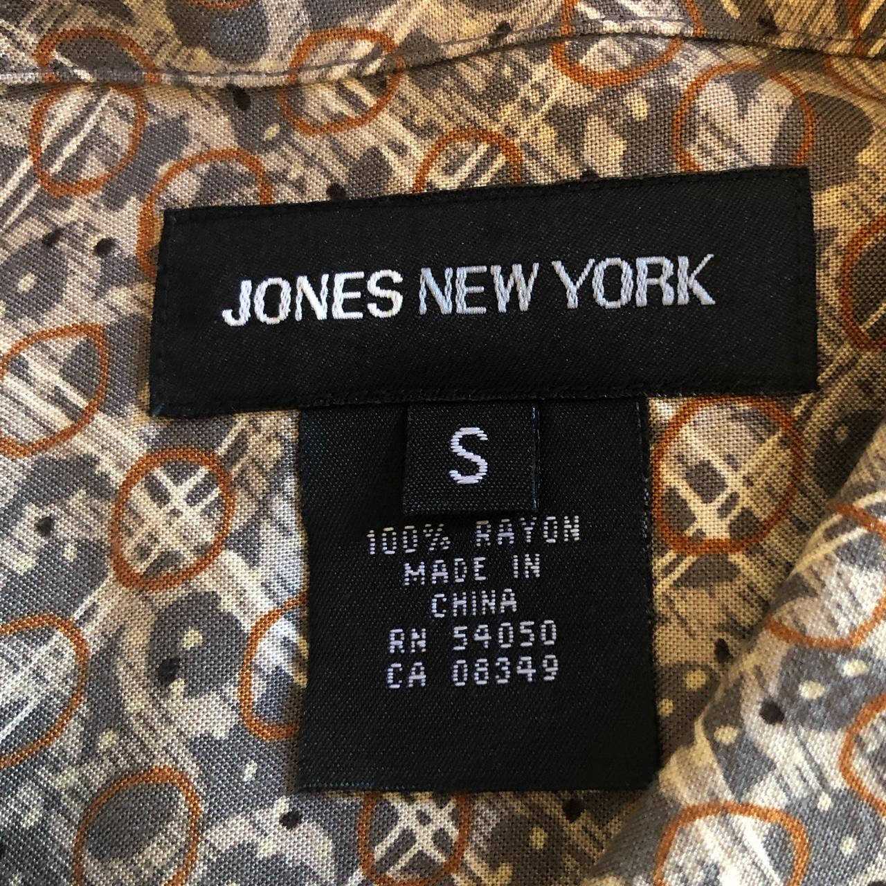 Jones New York Men’s Polo Style Button Up from Early... - Depop