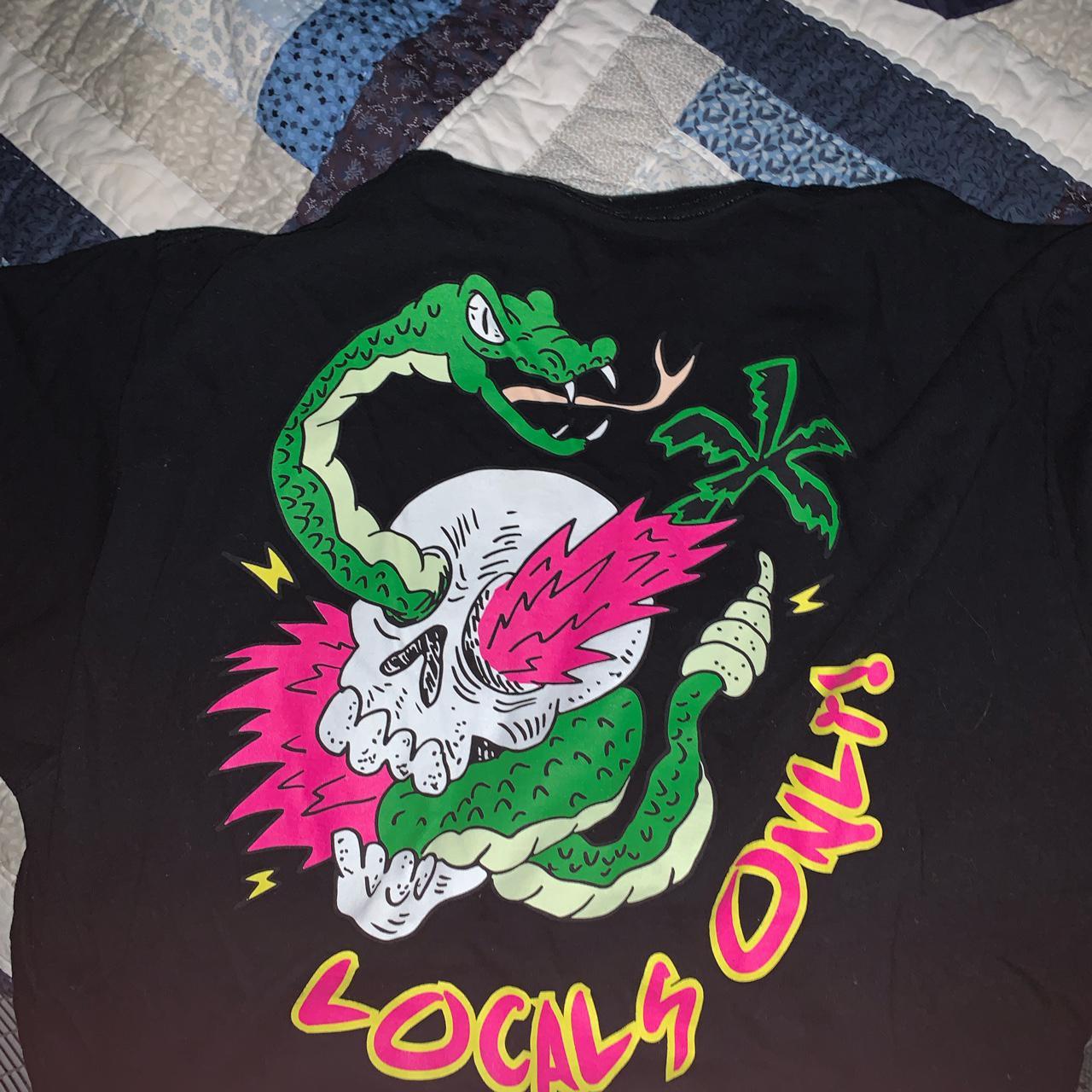 Zumiez Men's Black and Green Shirt Depop