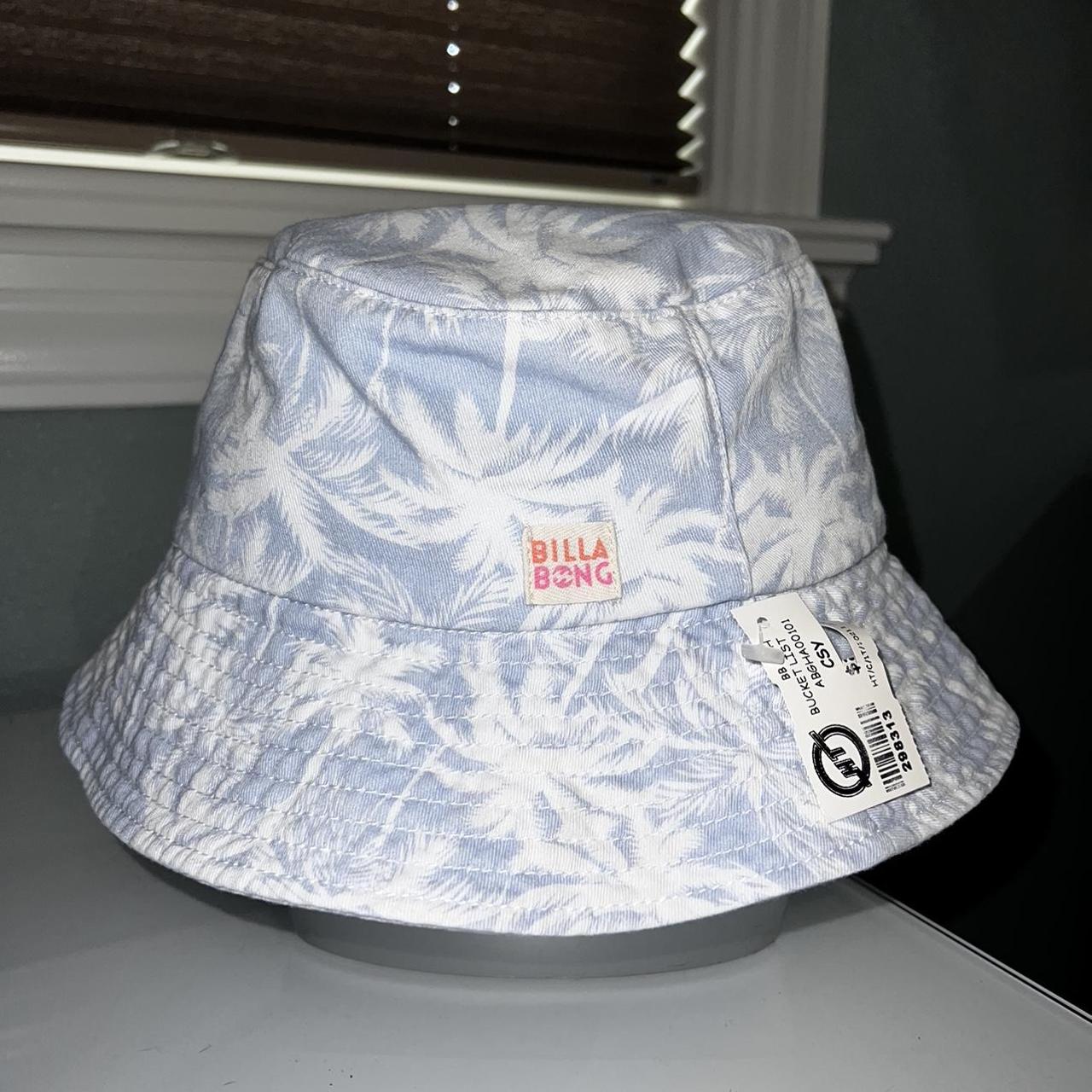 Brand New BillaBong Bucket hat. brand new, one size Depop