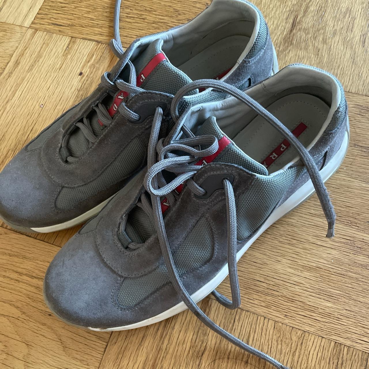 Used y2k cute Prada shoes sorta look like golf